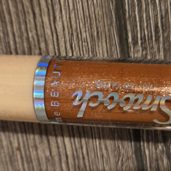 Caramel Smooch Glitter Gloss - Shimmering Orange "Carmel Start " - Picture 3 of 5